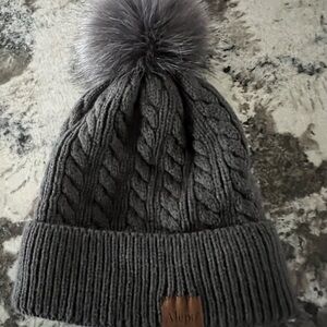 Gray Knit Pom-Pom Beanie
